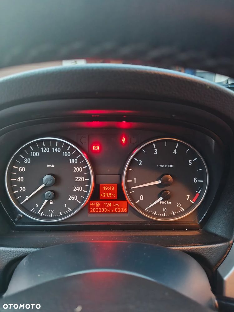 BMW Seria 3 320i - 8