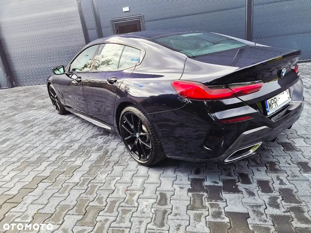BMW Seria 8 840i - 4