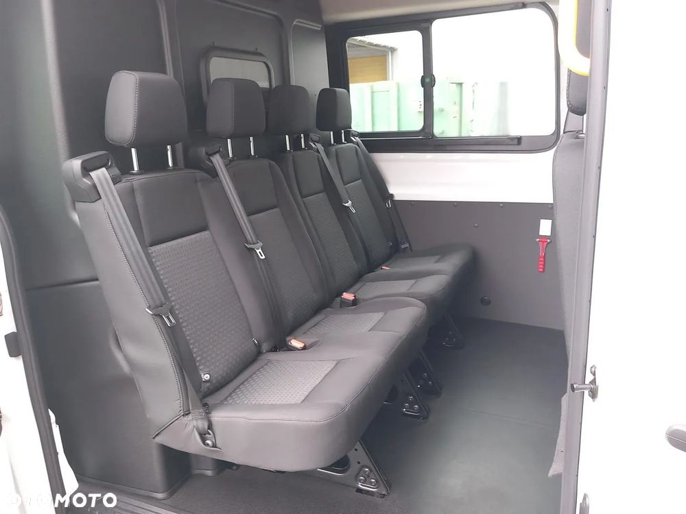 Ford Transit - 13