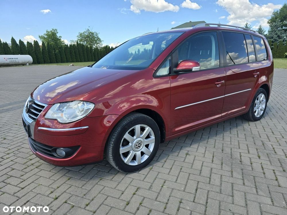 Volkswagen Touran - 8