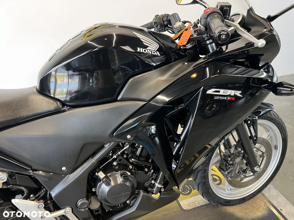 Honda CBR - 22