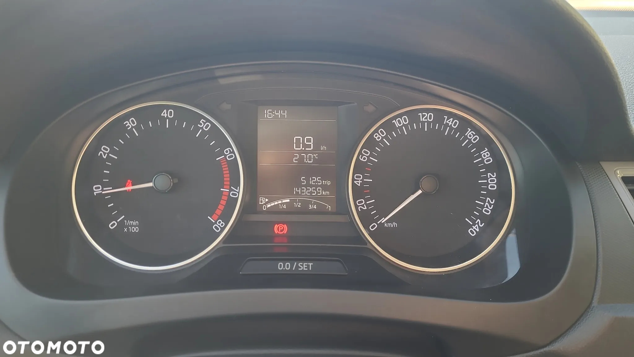 Skoda RAPID 1.2 TSI Active - 10