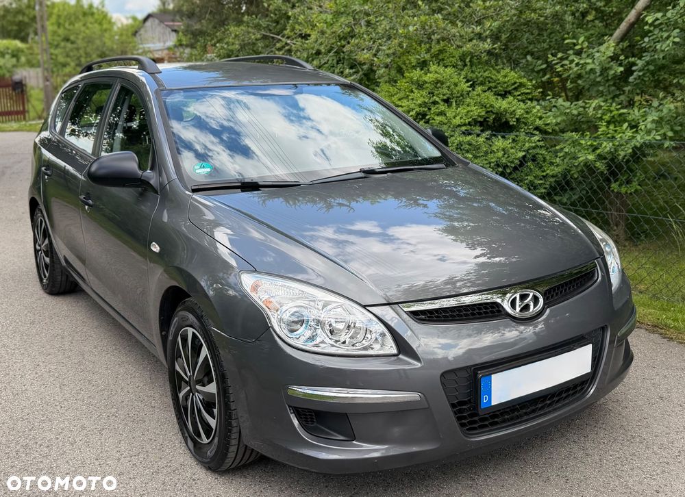 Hyundai i30 1.6 CRDi Base + World Cup - 1