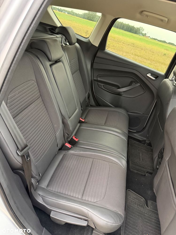 Ford Kuga 2.0 TDCi AWD Titanium - 11