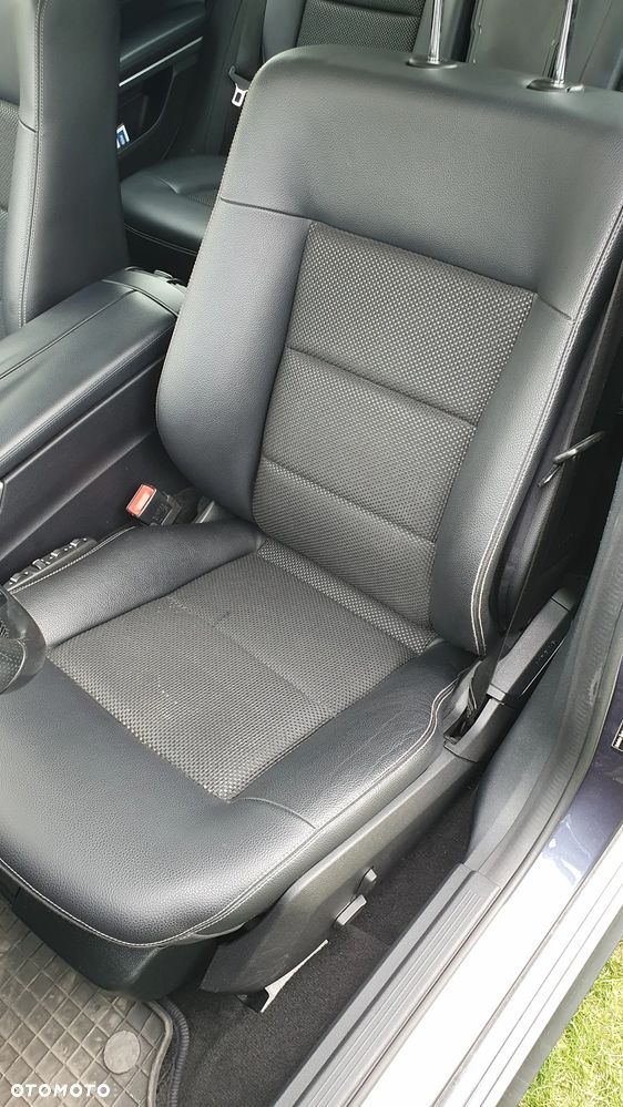 Mercedes-Benz Klasa E 220 BlueTEC 9G-TRONIC - 35