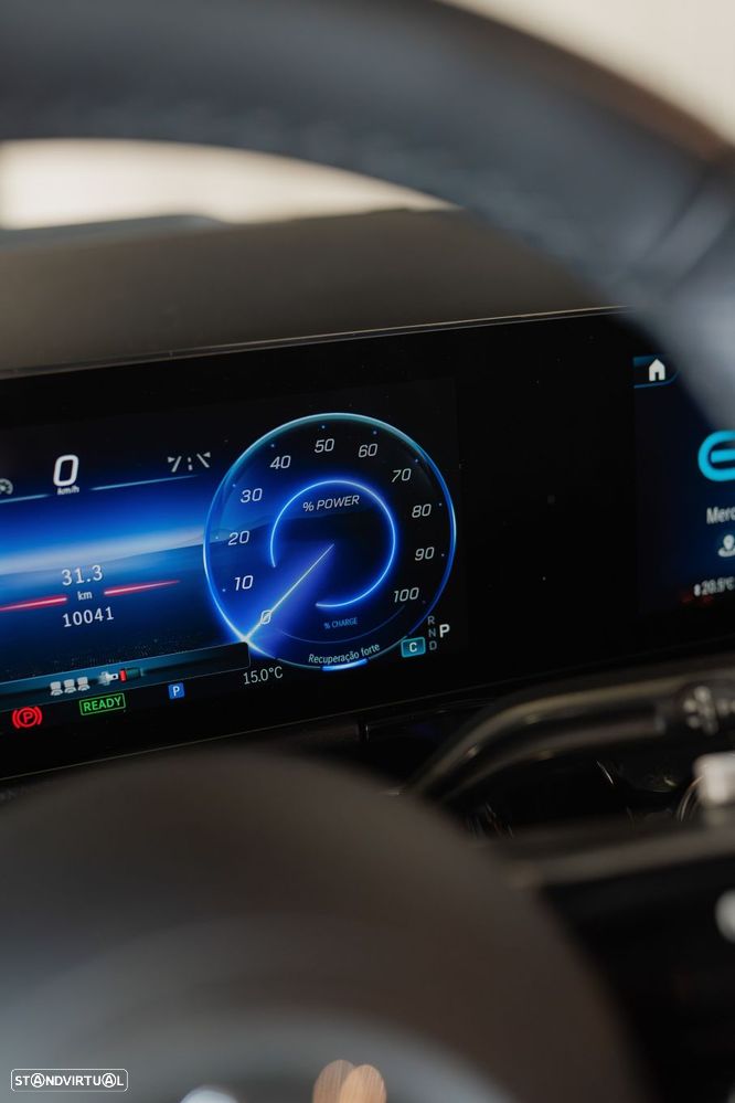 Mercedes-Benz EQA 300 4Matic AMG Line - 53