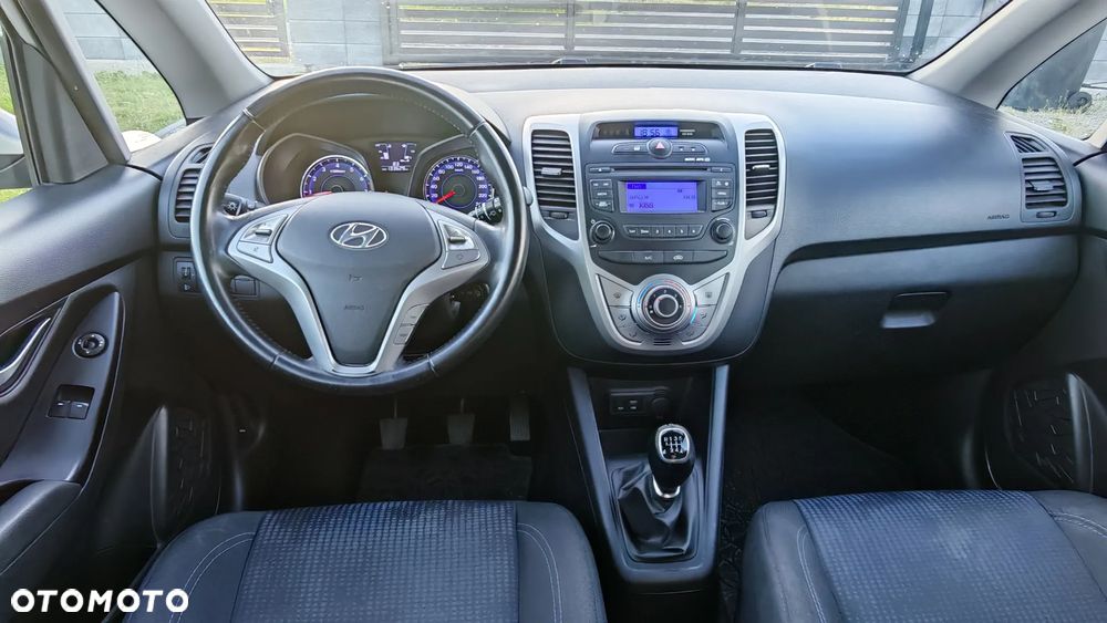 Hyundai ix20 1.6 Trend - 12