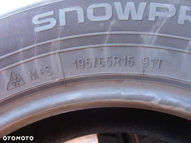 NOWE 195/65 R15 Nokian Snowproof 1 - 5