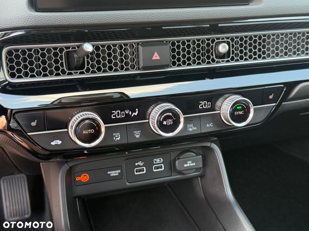 Honda Civic 2.0 i-MMD Sport CVT - 33