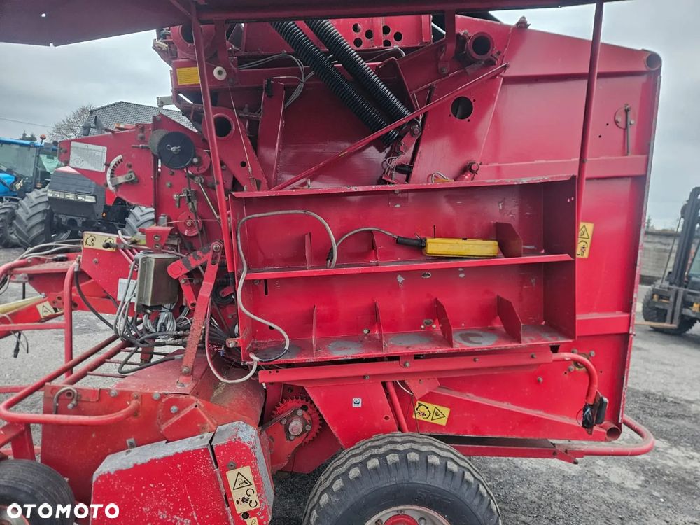 Case IH Arobale 1218 SV Claas Variant 180 - 6