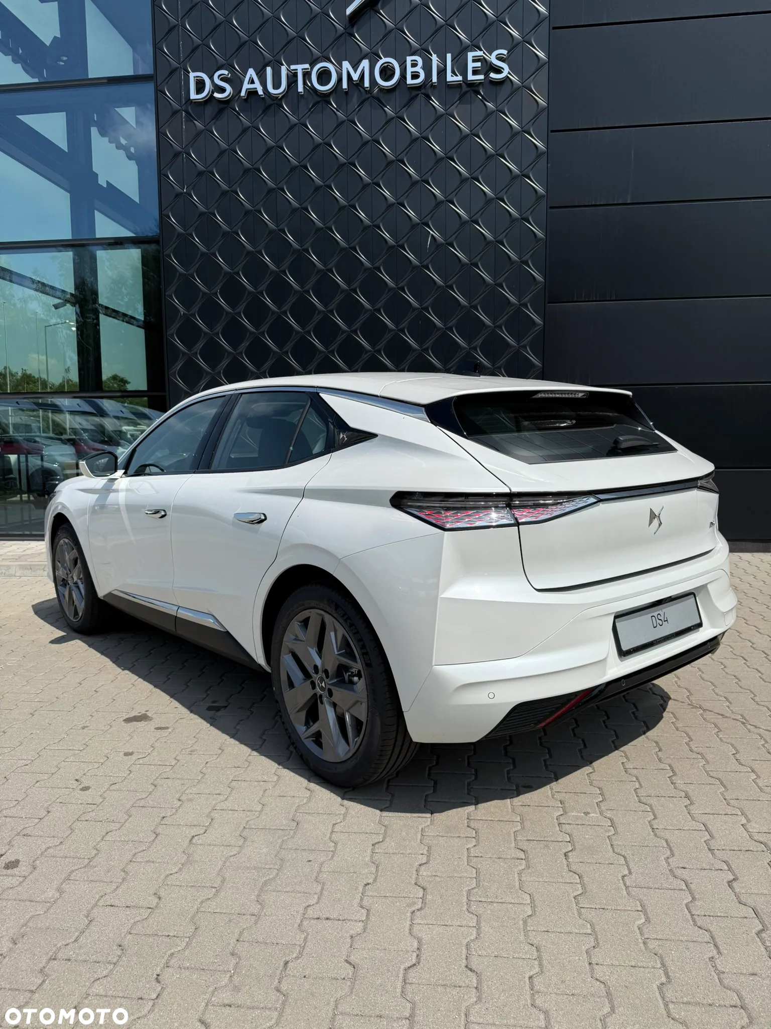 DS Automobiles DS 4 1.2 mHEV 136 Pallas eDCS6 - 6