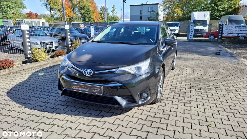 Toyota Avensis - 4