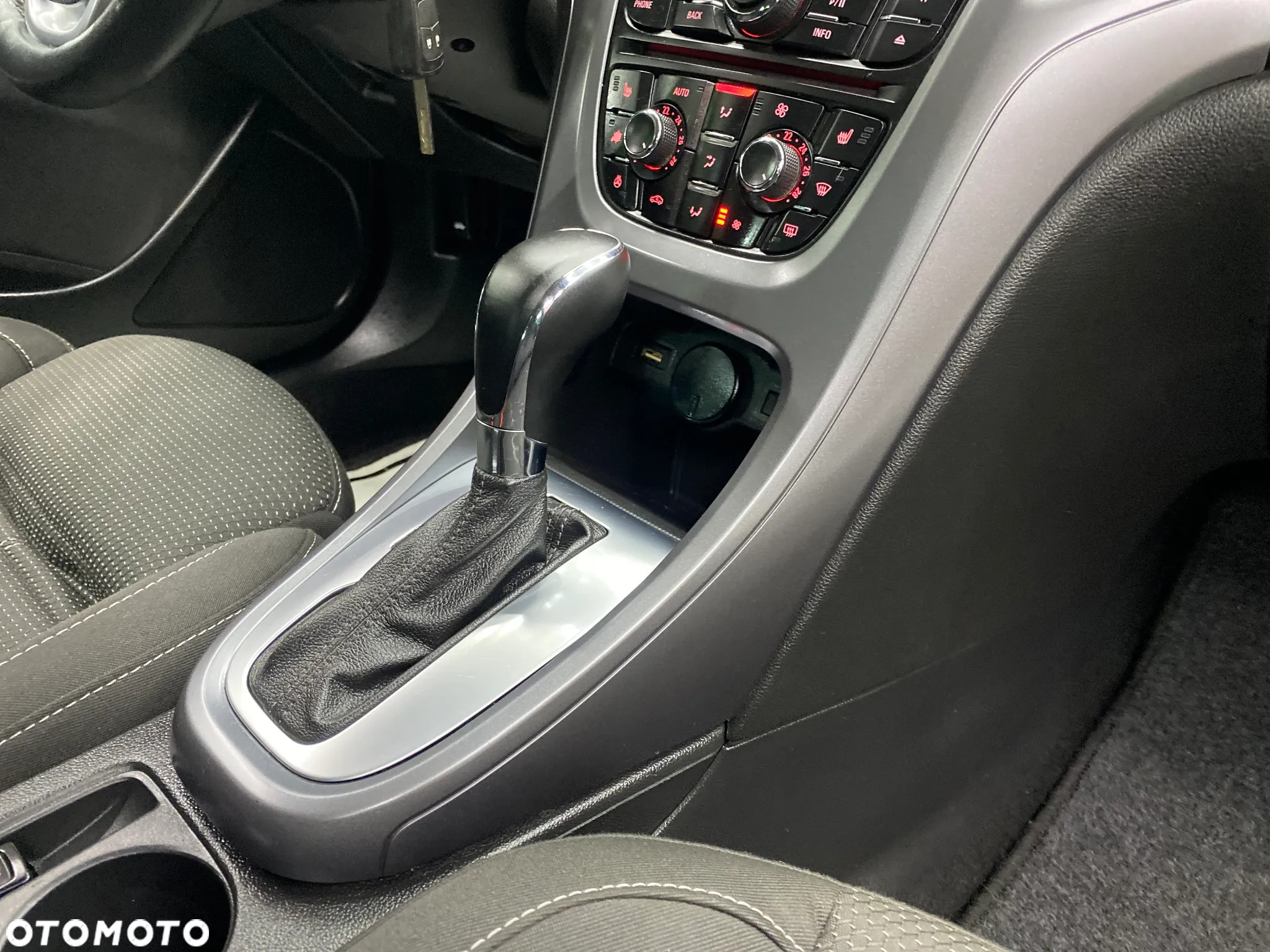 Opel Astra 1.4 Turbo Automatik ENERGY - 18