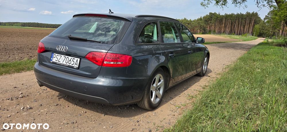 Audi A4 Avant 2.0 TDI - 9