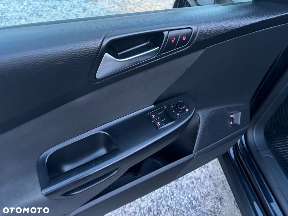 Volkswagen Passat - 9