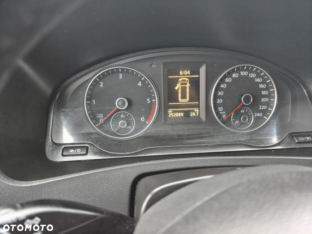 Volkswagen Transporter - 22
