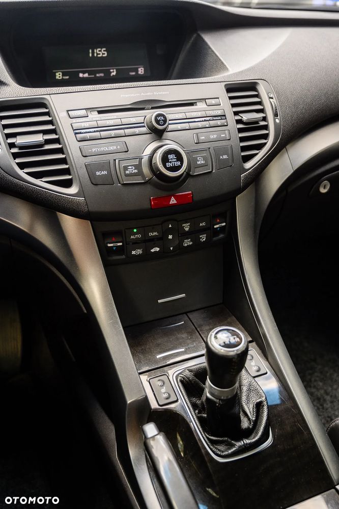 Honda Accord 2.0 Executive - 16