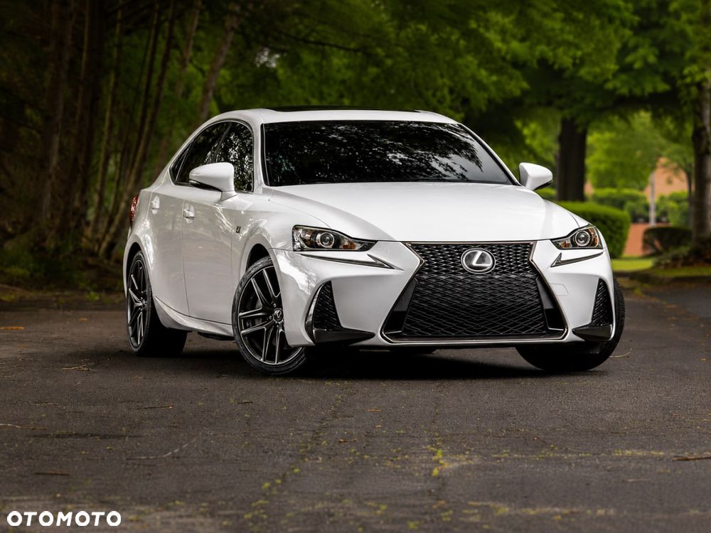 Lexus IS 200t / 300 F Sport - 5