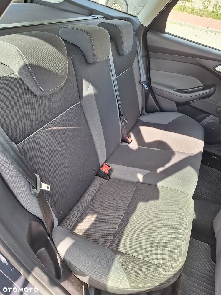 Ford Focus - 10