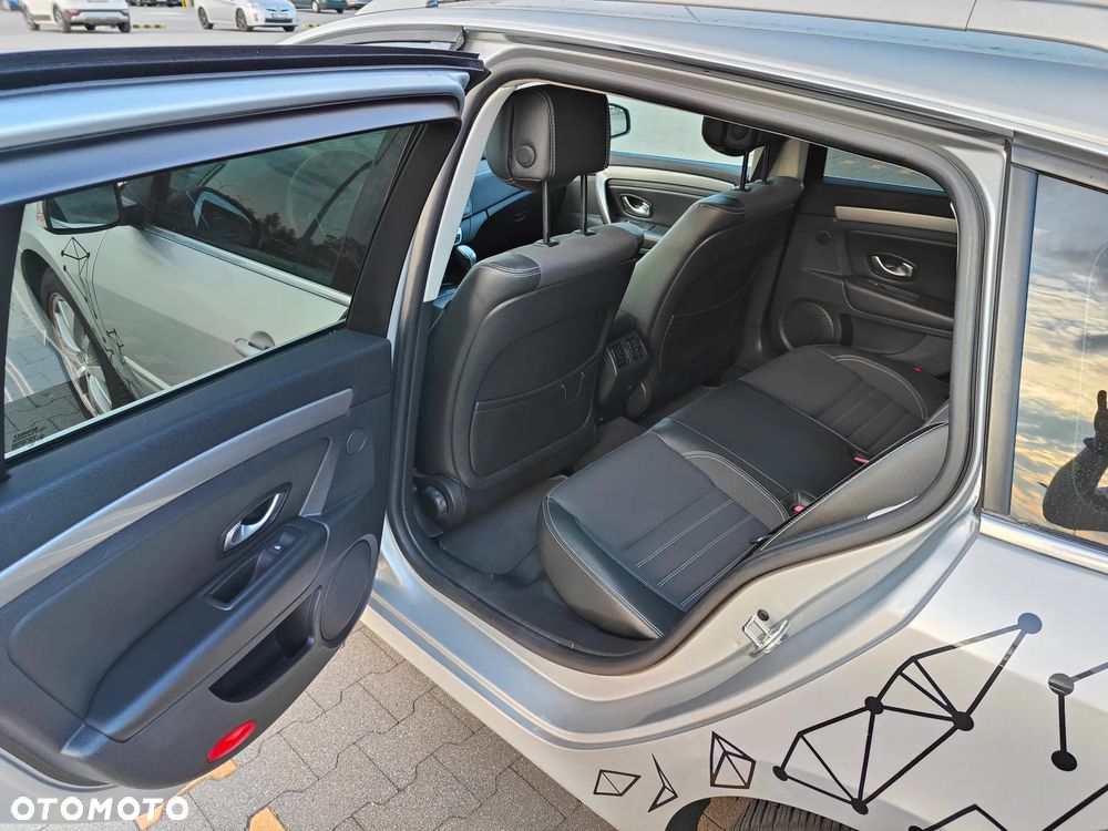 Renault Laguna Grandtour dCi 175 FAP GT - 14