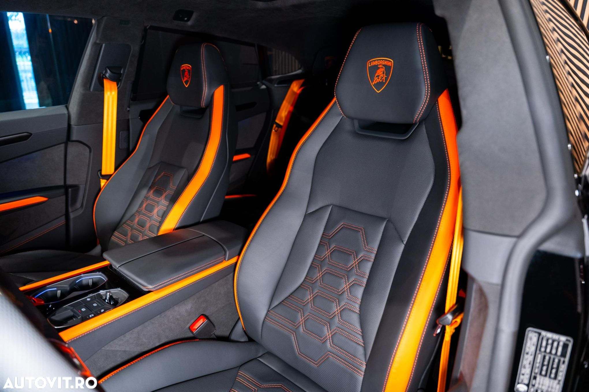 Lamborghini URUS - 16