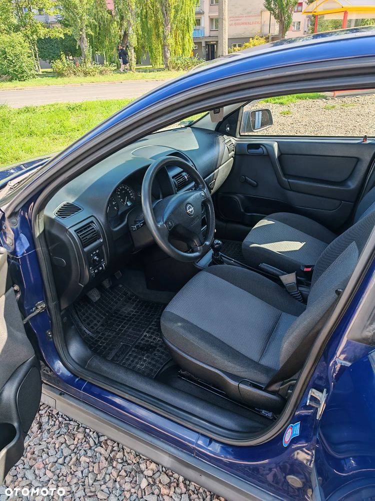 Opel Astra 1.4 - 9