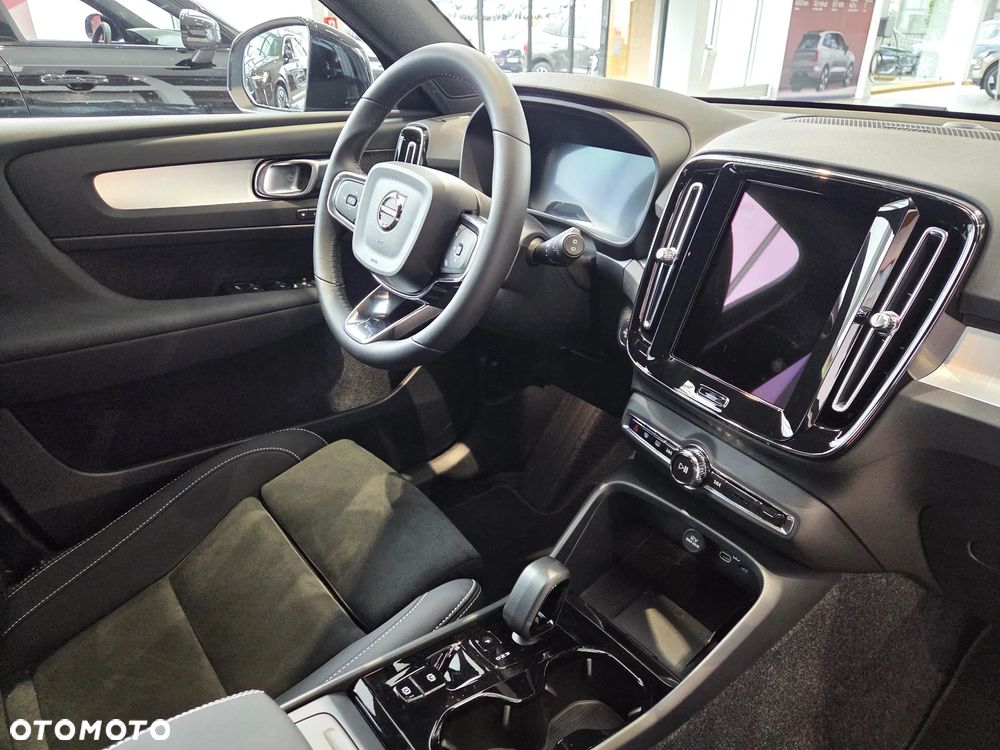 Volvo XC 40 B3 Ultra Dark - 9