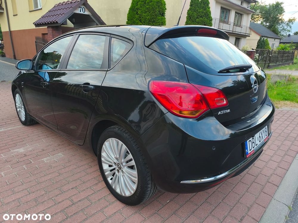 Opel Astra 1.6 Essentia EU6 - 5