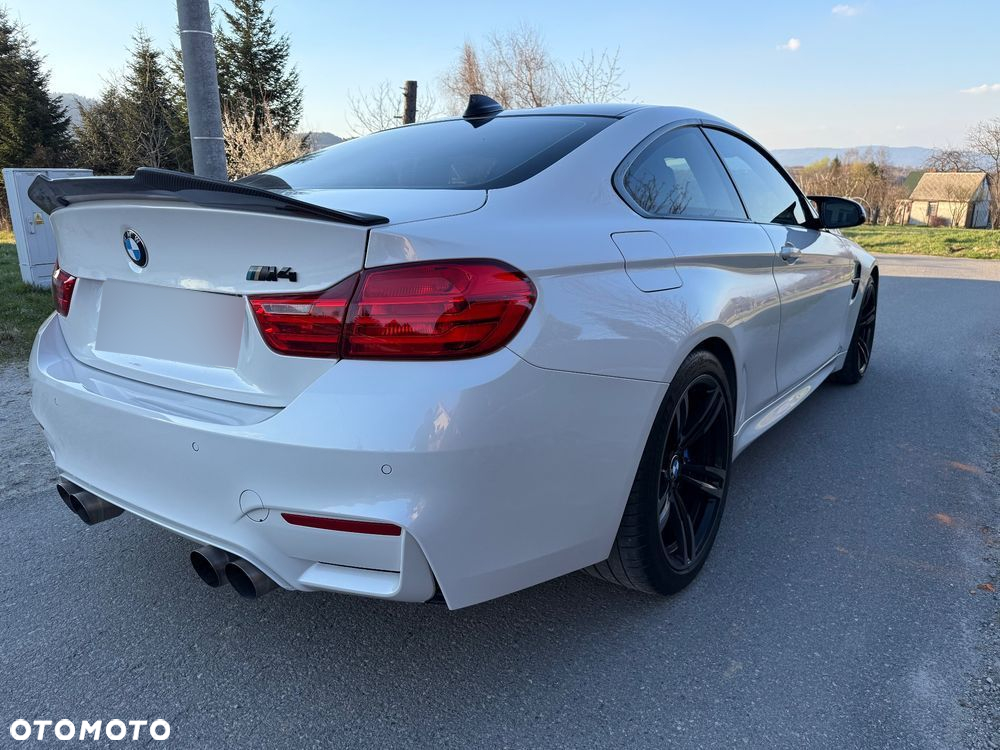 BMW M4 Coupe DKG - 4