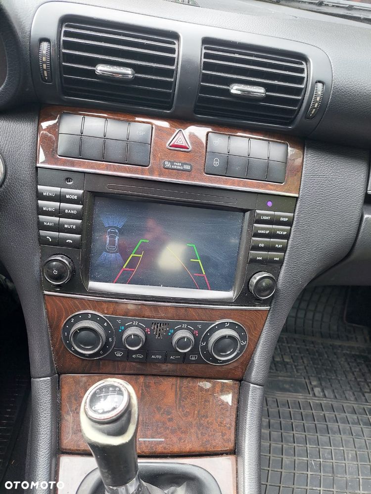 Mercedes-Benz Klasa C 200 T CDI Classic - 7