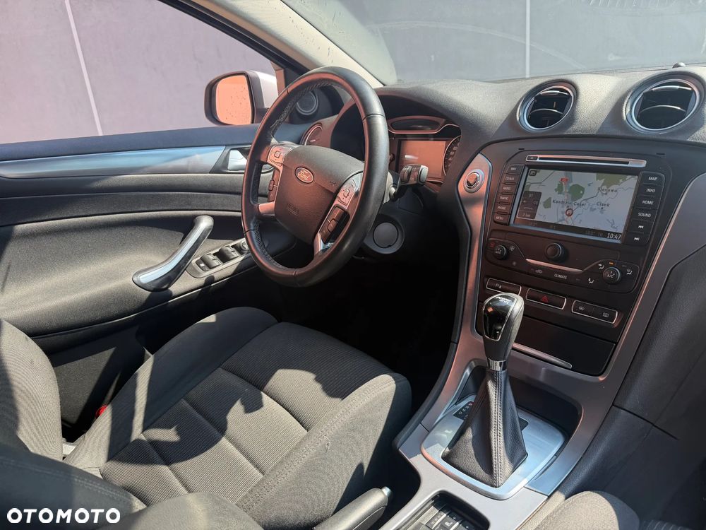 Ford Mondeo - 18