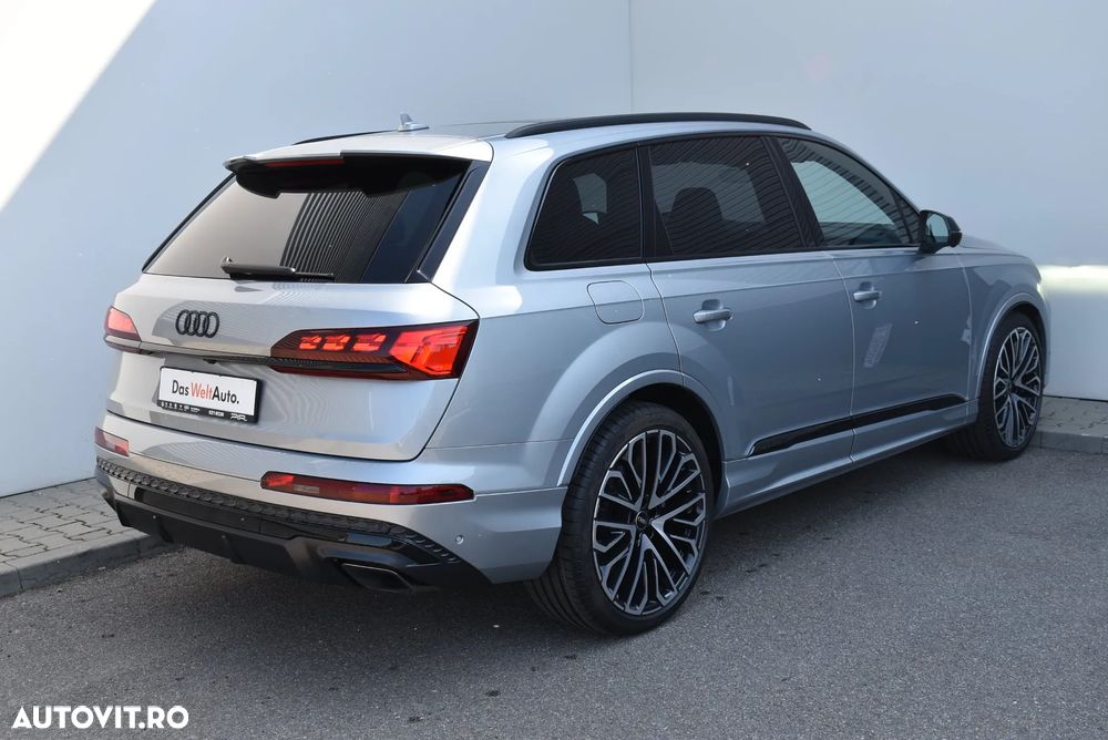 Audi Q7 55 TFSI quattro Tiptronic MHEV S Line - 5