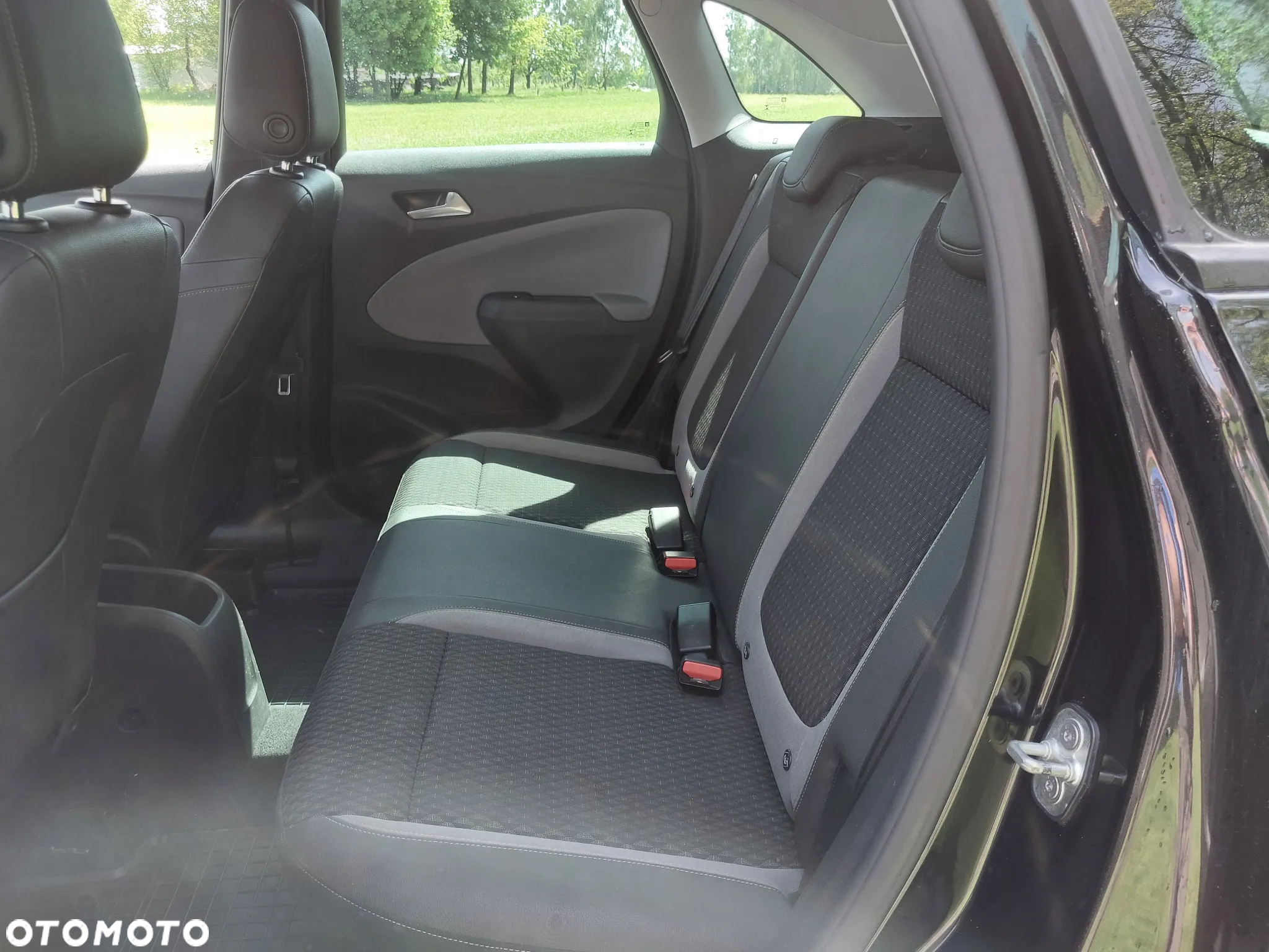 Opel Crossland X - 23