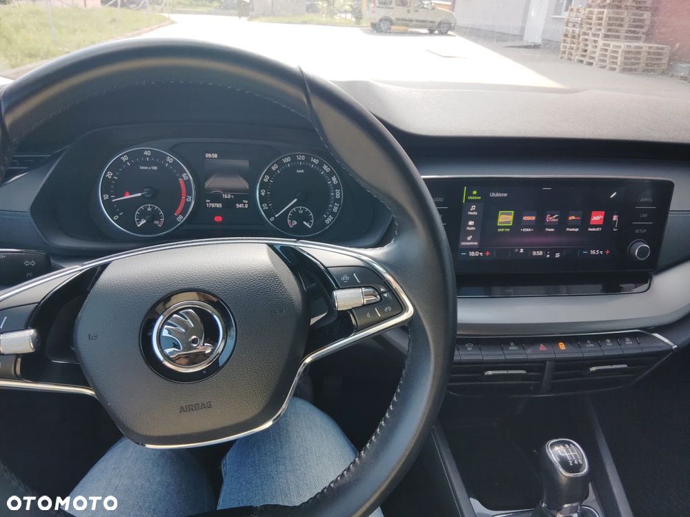 Skoda Octavia 1.5 TSI ACT Ambition - 8