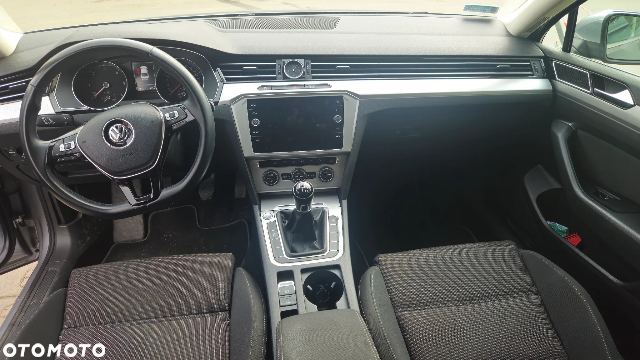 Volkswagen Passat - 8