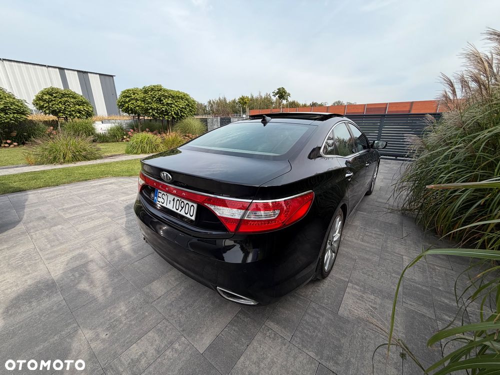Hyundai Azera - 3