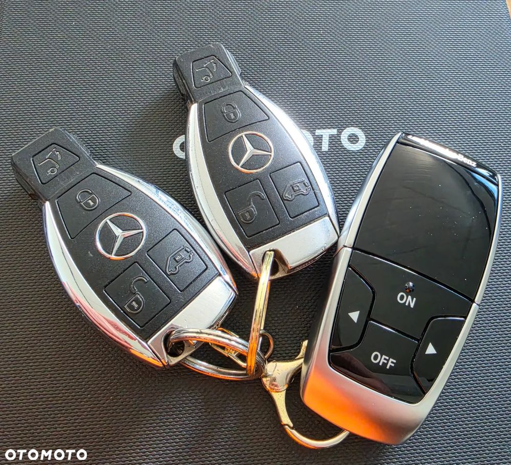 Mercedes-Benz Klasa V 250 (BlueTEC) d Avantgarde 7G-Tronic - 37