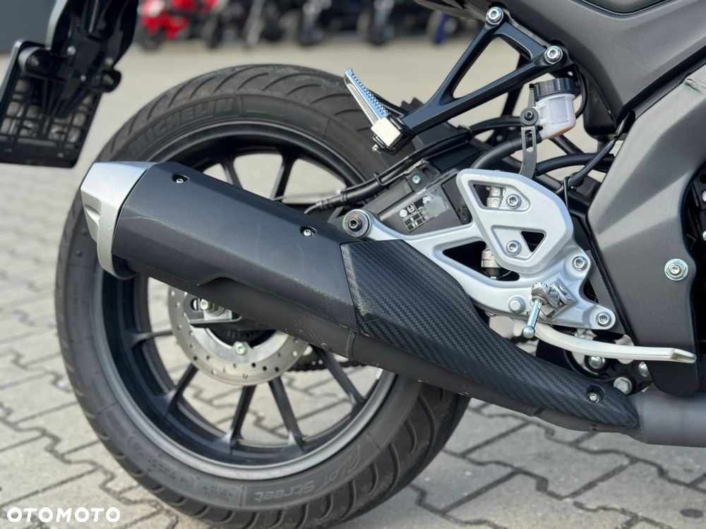 Yamaha MT - 6