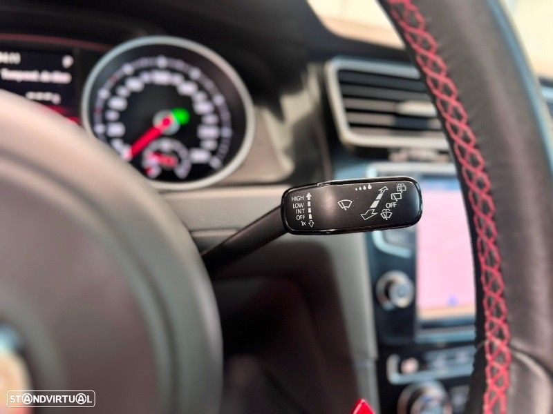 VW Golf 2.0 TSi GTi DSG Performance - 28