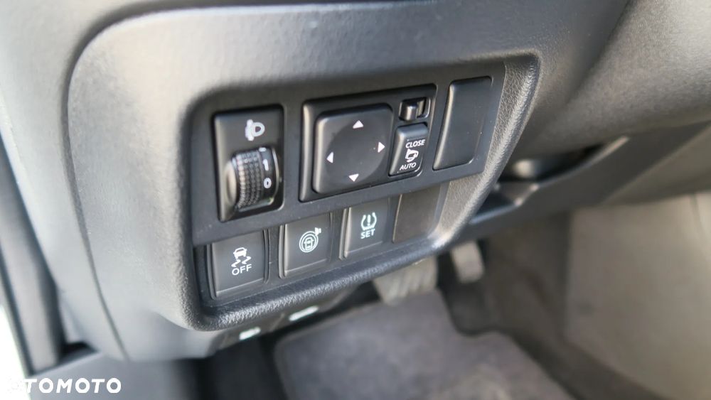 Nissan Juke 1.6 Xtronic Tekna - 23