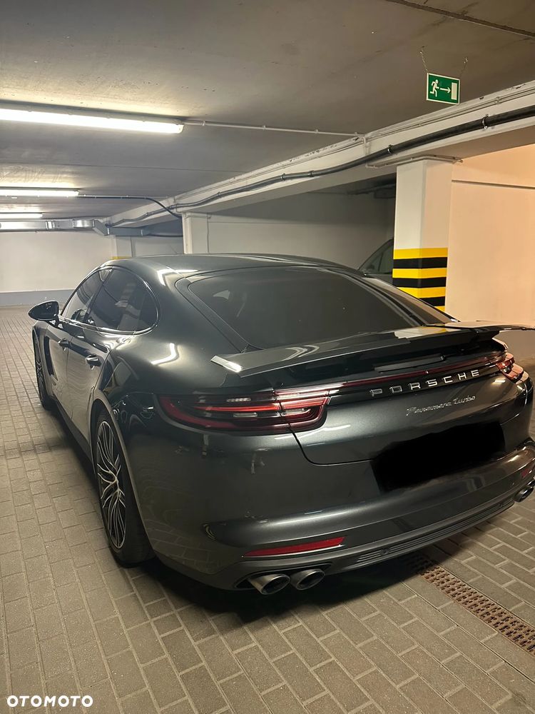 Porsche Panamera Turbo - 3