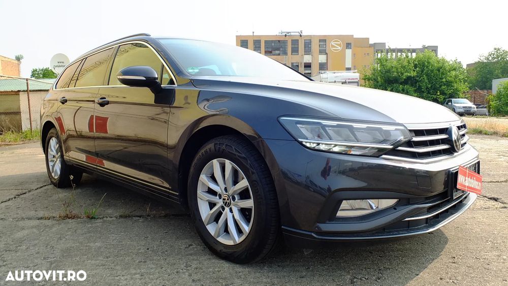 Volkswagen Passat Variant 2.0 TDI SCR DSG BlueMotion Comfortline - 8