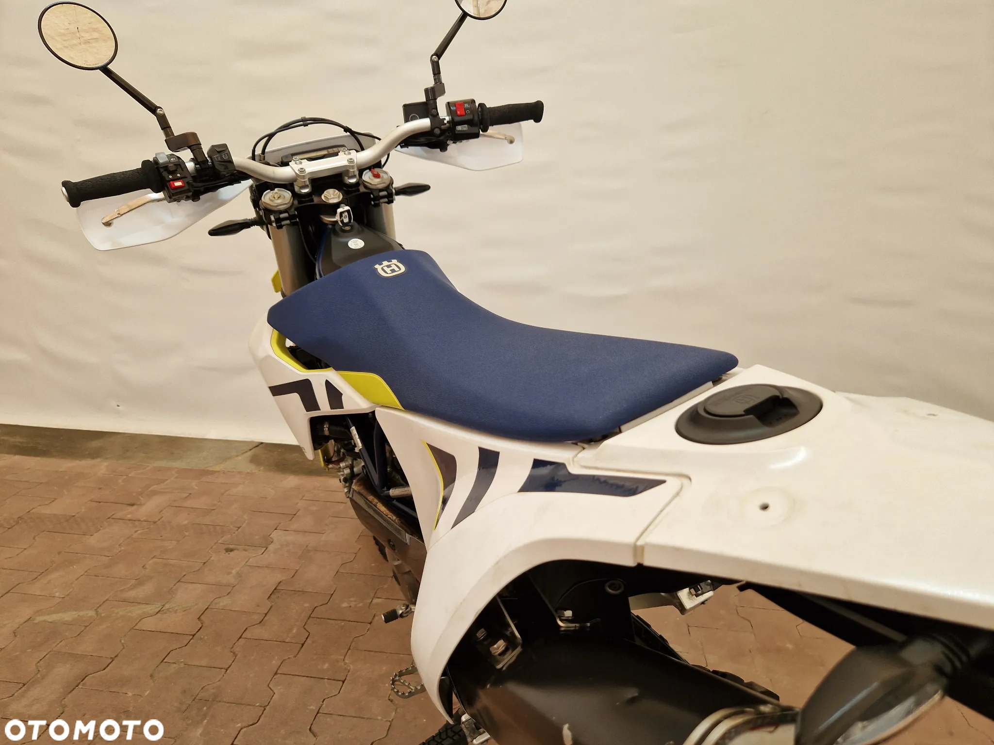 Husqvarna 701 - 28