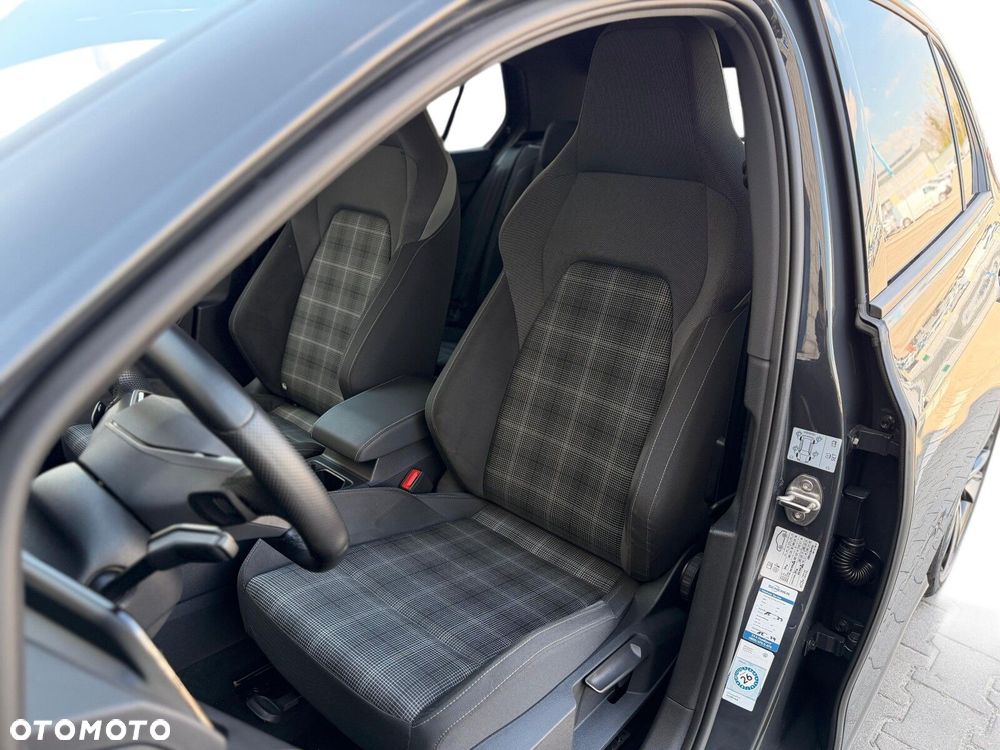 Volkswagen Golf 2.0 TDI GTD DSG - 17