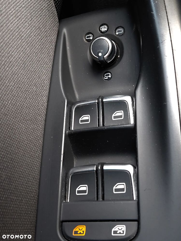 Audi Q3 2.0 TDI Sport S tronic - 35