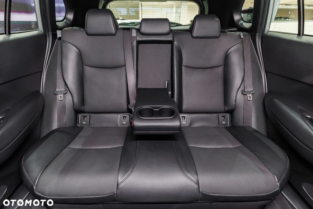 Toyota Corolla Cross - 12