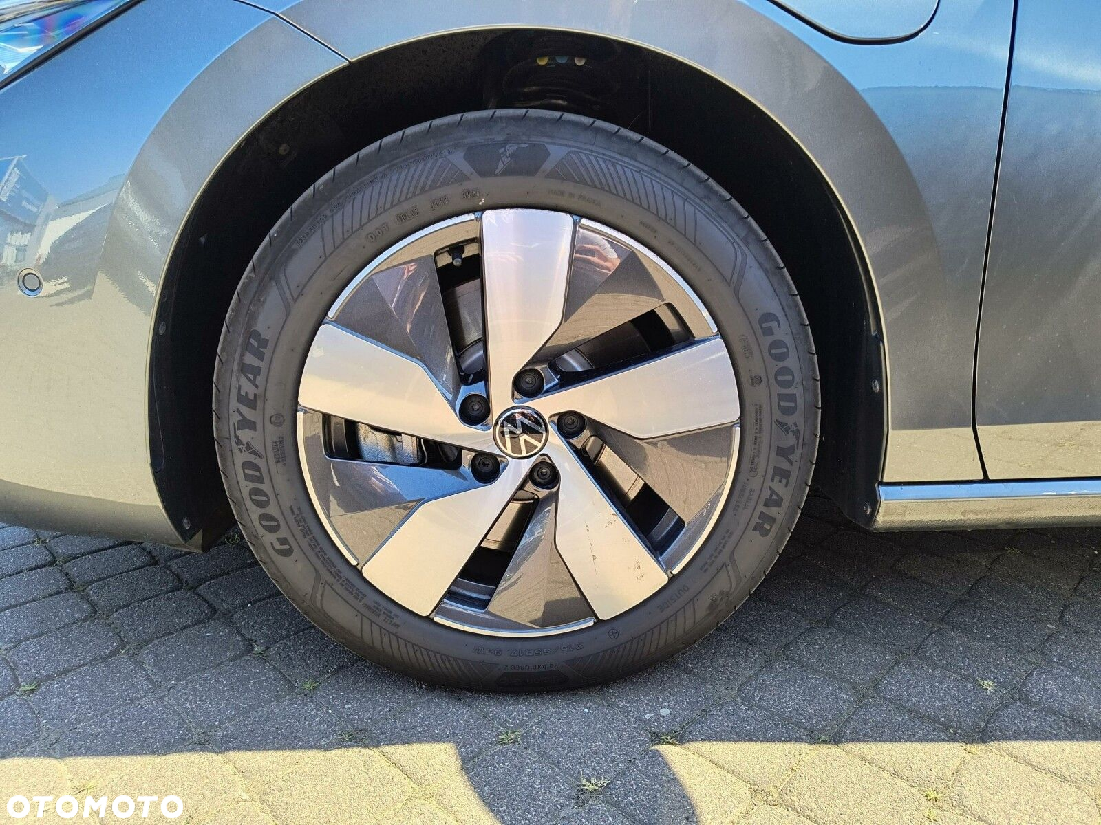 Volkswagen Passat - 18