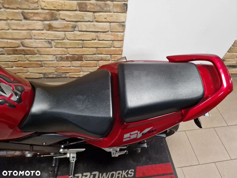 Suzuki SV - 12