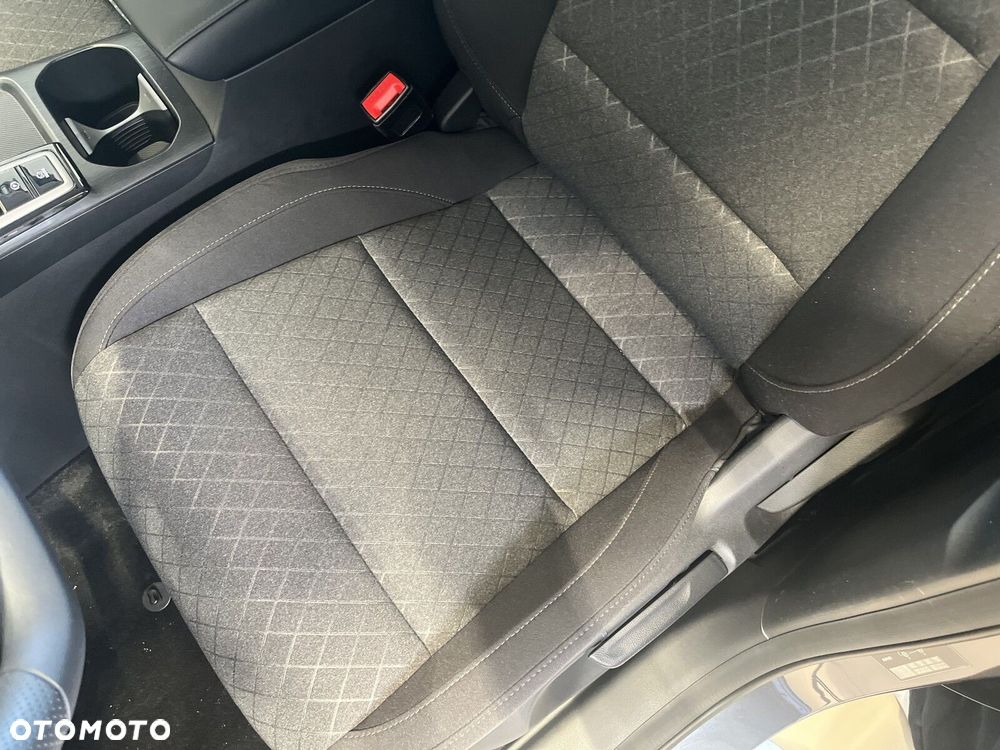 MG ZS Hybrid+ - 15