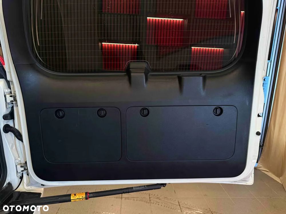 Toyota Land Cruiser 2.8 D-4D Automatik Comfort - 29